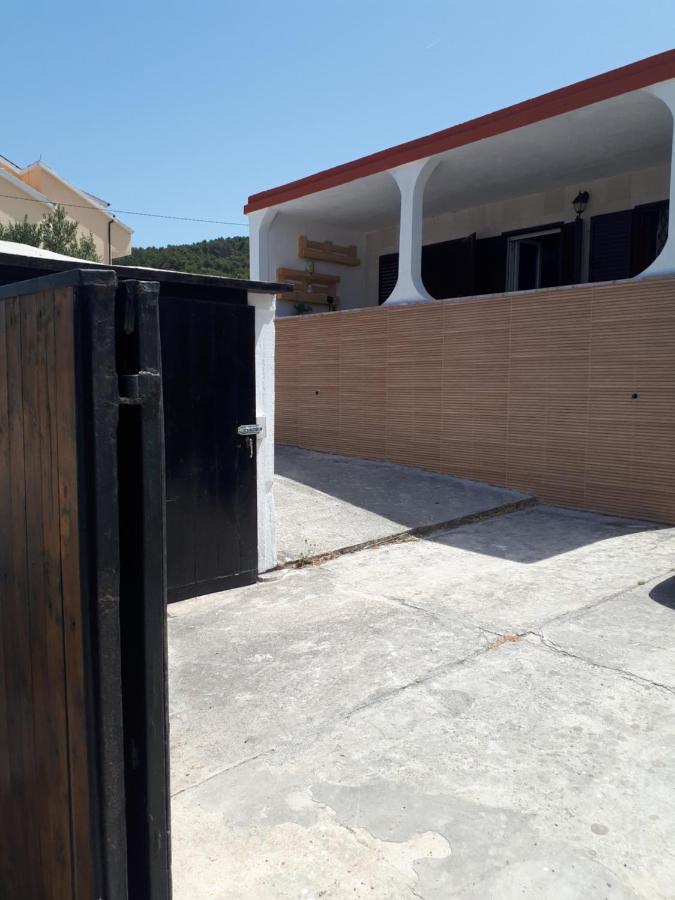 Grandpa Beach House Slatine Dış mekan fotoğraf