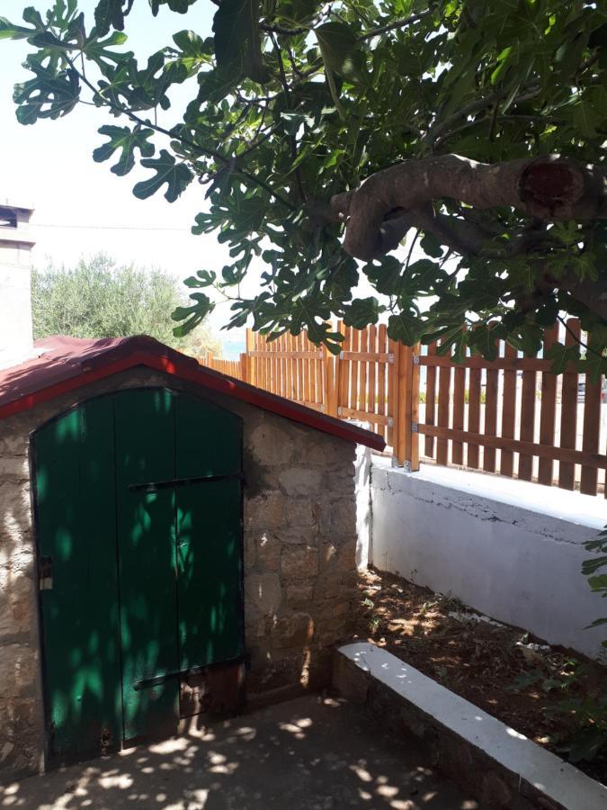 Grandpa Beach House Slatine Dış mekan fotoğraf